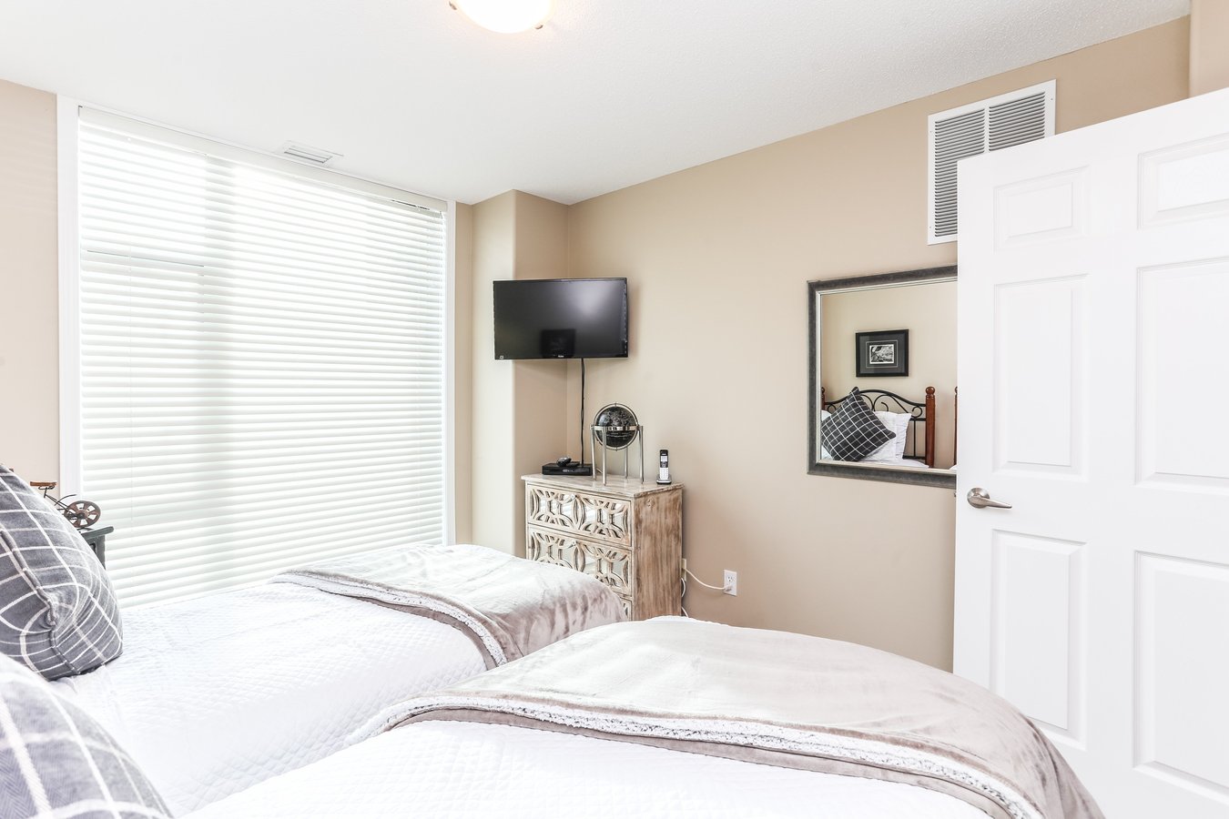 1128 Sunset Drive - Photo 27