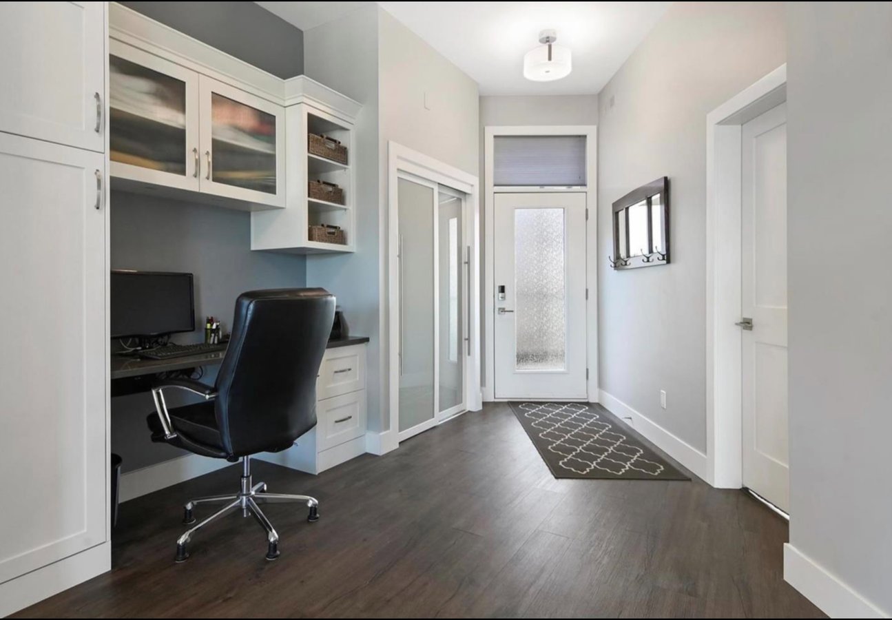 1327 Saint Paul Street - Photo 4
