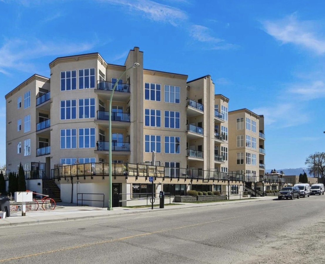 1327 Saint Paul Street - Photo 9