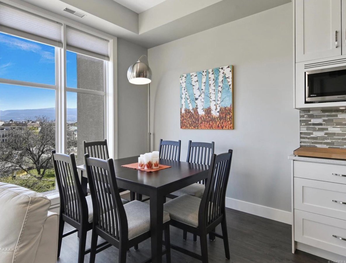 1327 Saint Paul Street - Photo 10