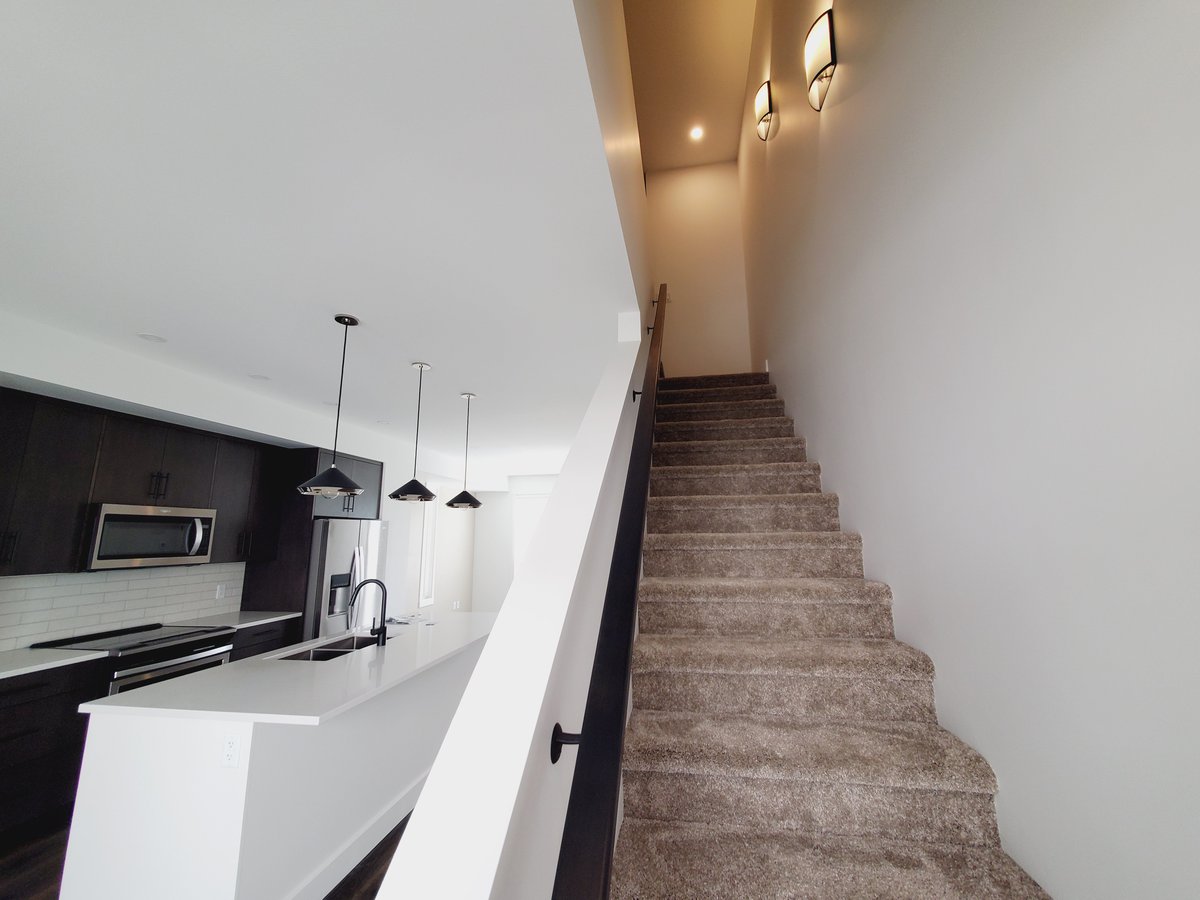 610 Academy Way - Photo 10
