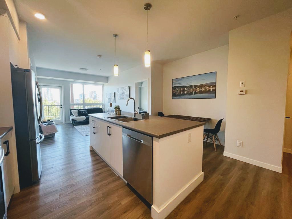 1215 Saint Paul Street - Photo 4