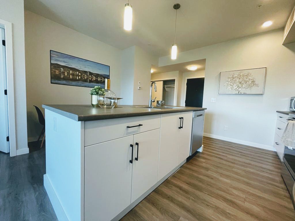 1215 Saint Paul Street - Photo 5