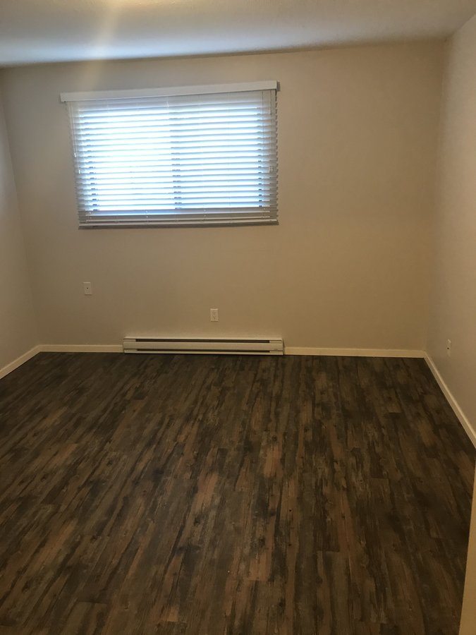 1441 Sutherland Avenue - Photo 3