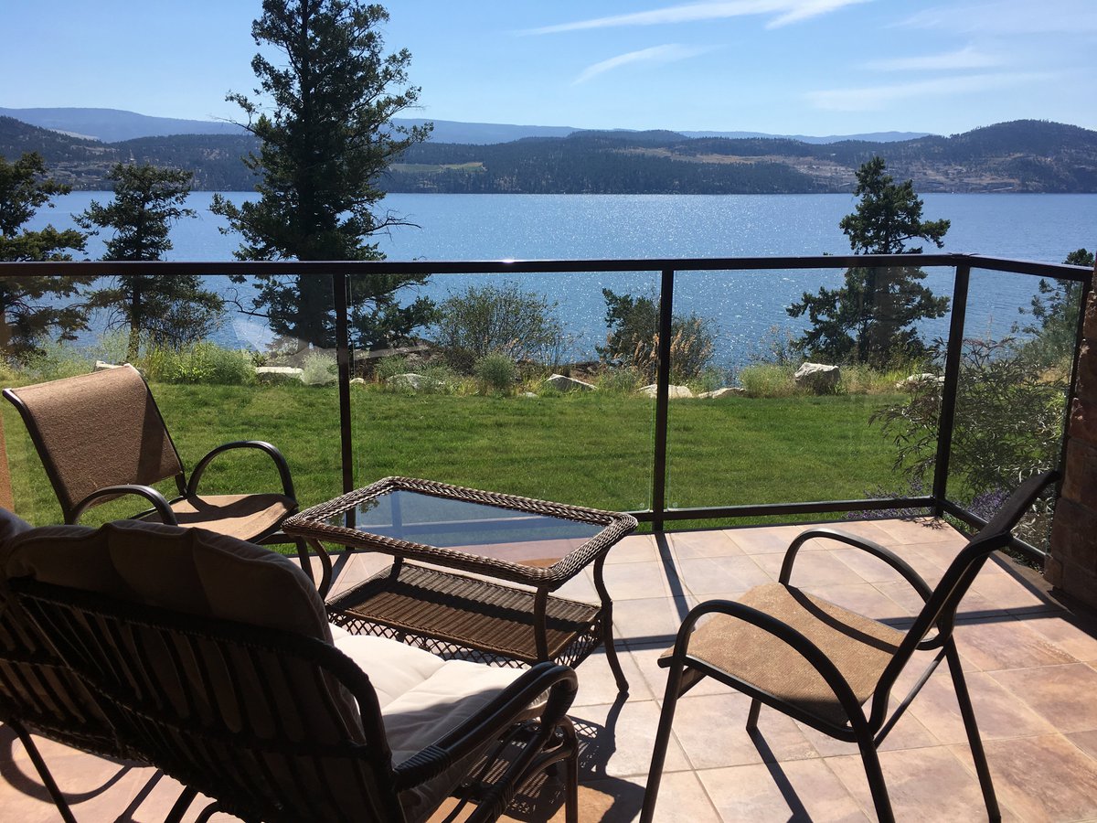 Kelowna 3 Bedroom Apartments Condos and Houses for Rent