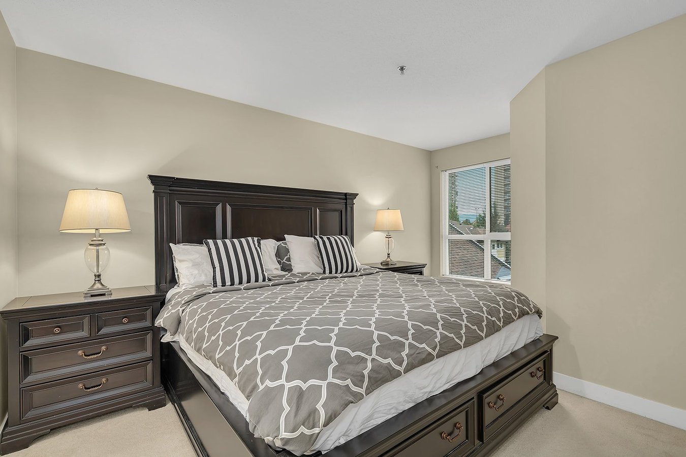 1083 Sunset Drive - Photo 17