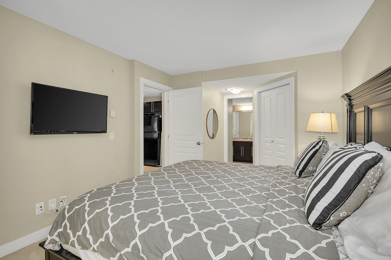 1083 Sunset Drive - Photo 18