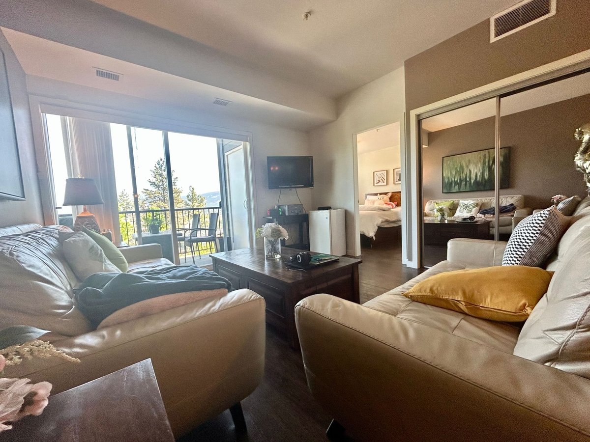 935 Academy Way - Photo 4