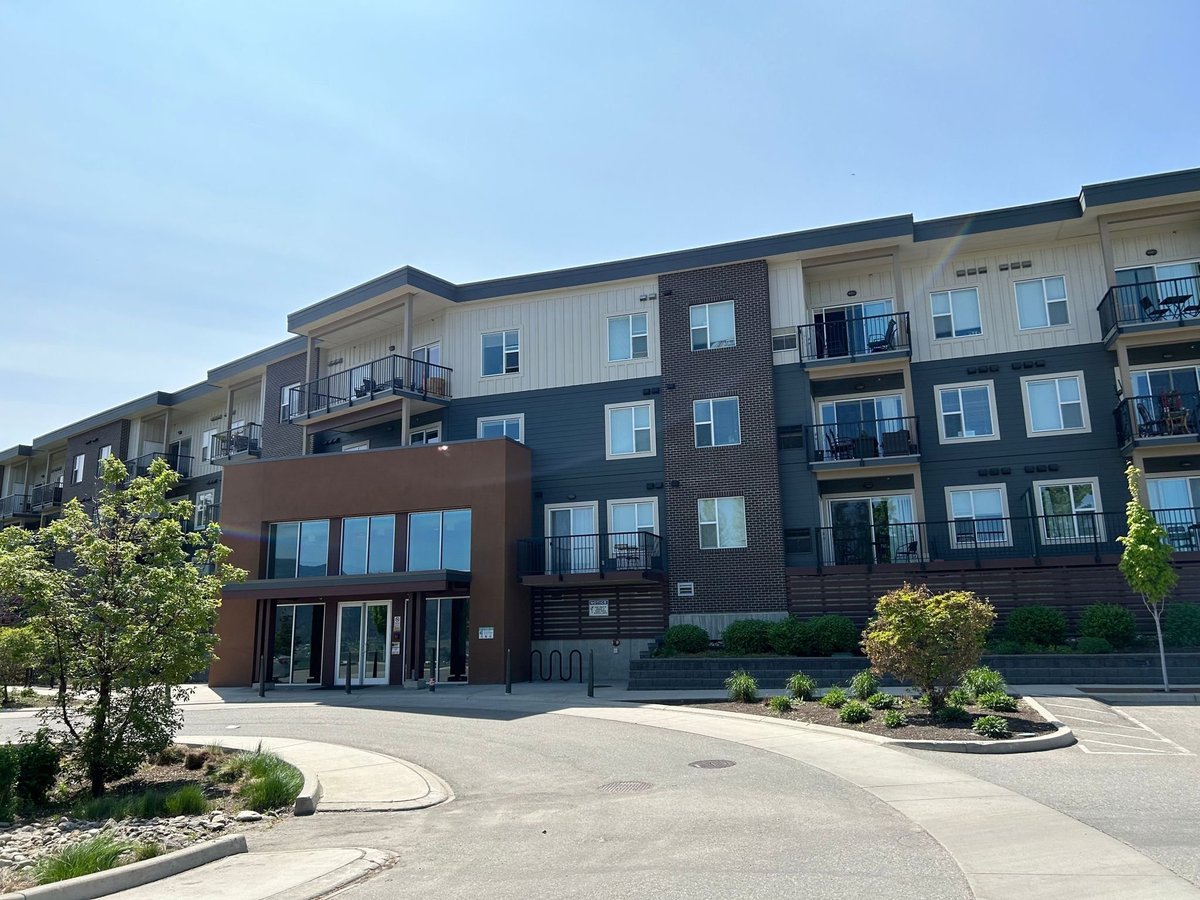 935 Academy Way - Photo 1