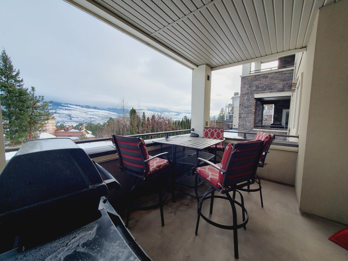 1875 Country Club Drive - Photo 10