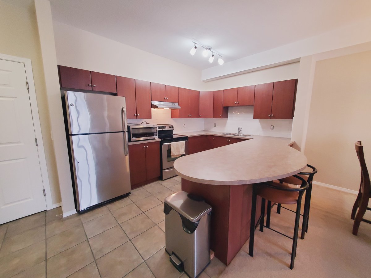 1875 Country Club Drive - Photo 3