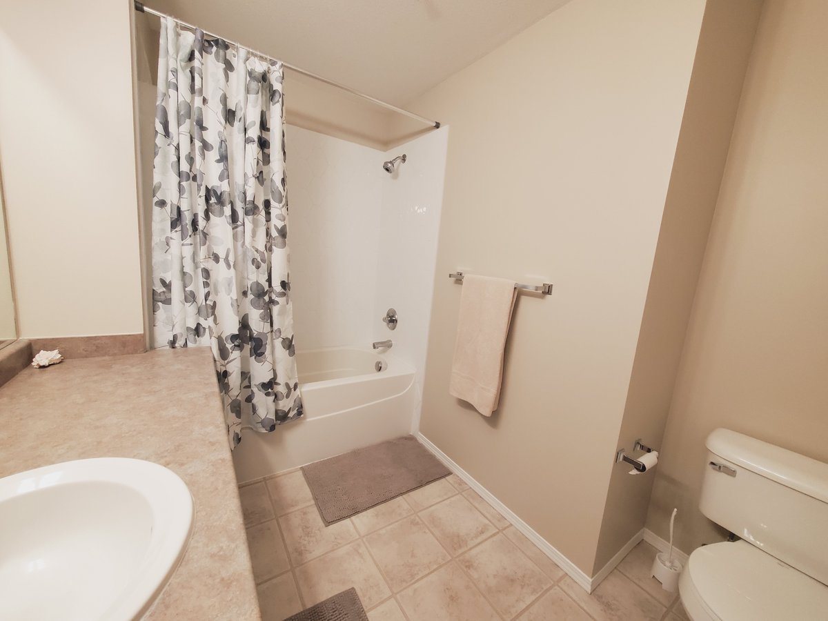 1875 Country Club Drive - Photo 15