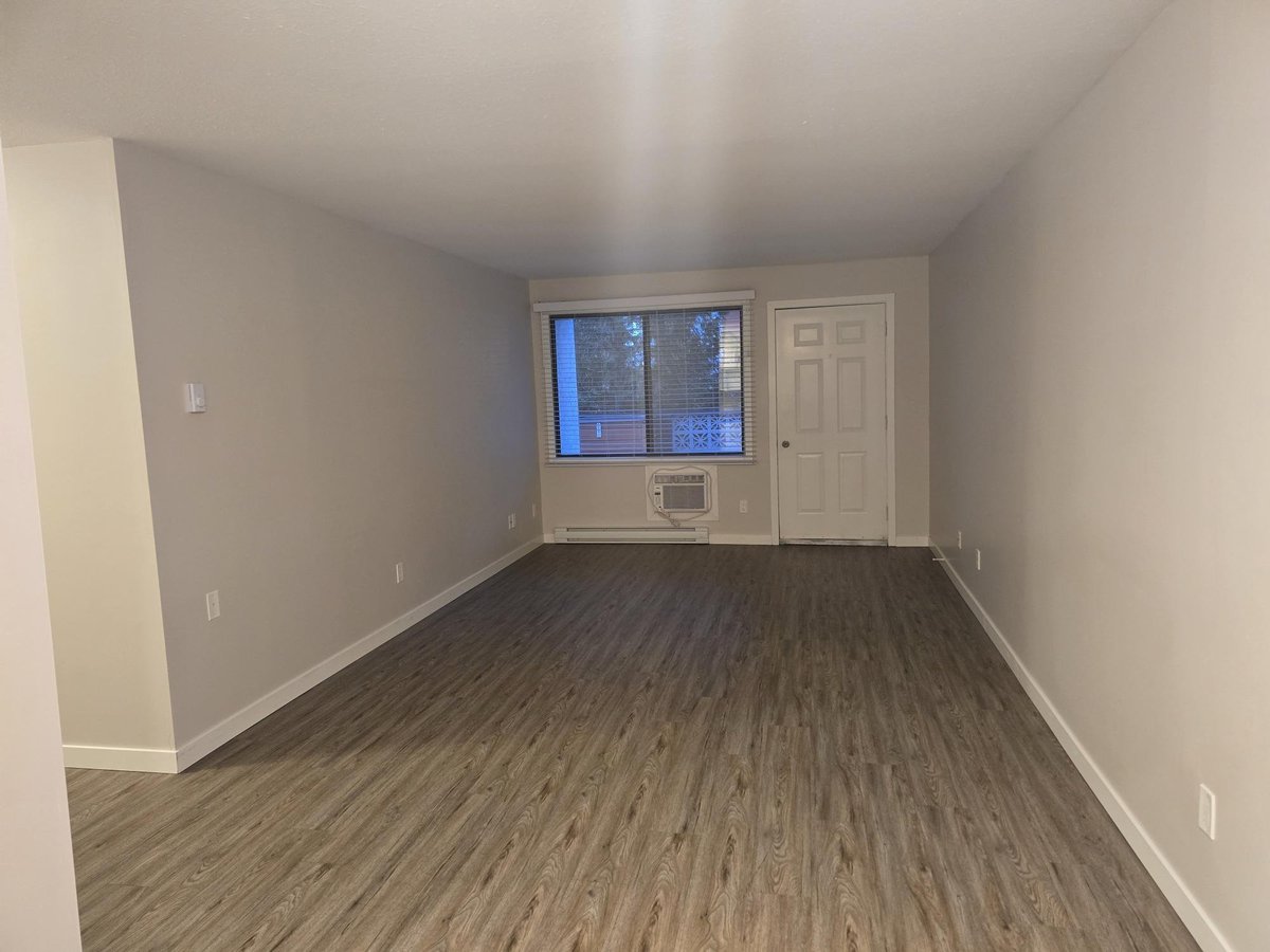 1441 Sutherland Avenue - Photo 5