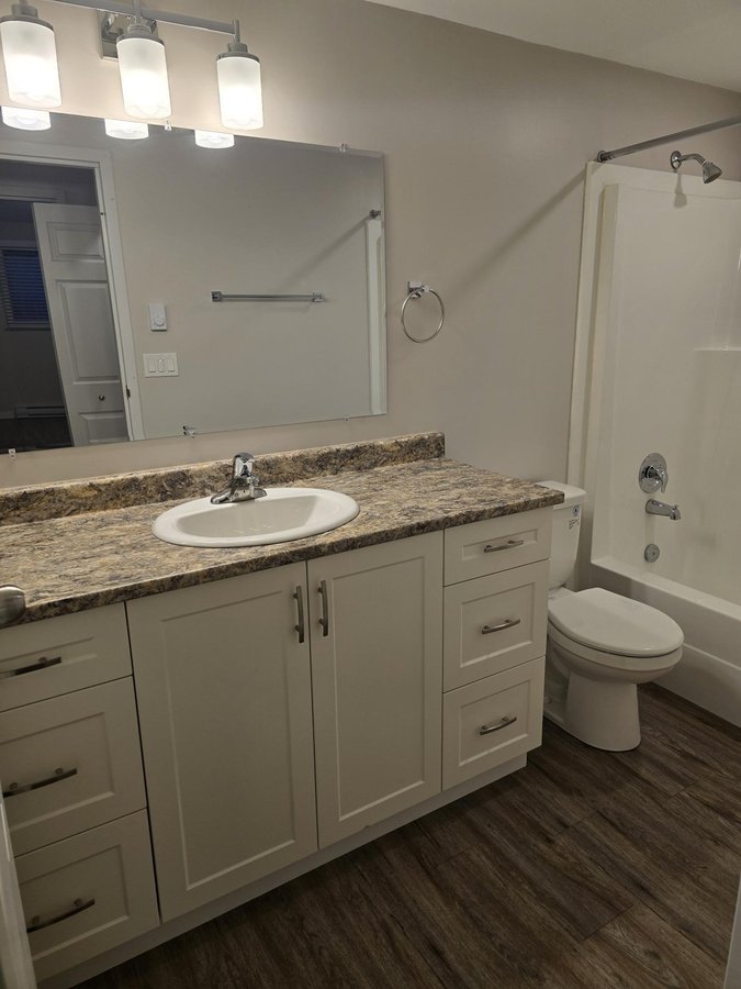 1441 Sutherland Avenue - Photo 9