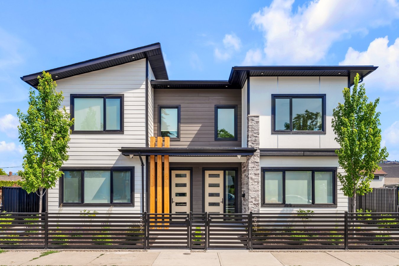 866 Martin Avenue - Photo 1