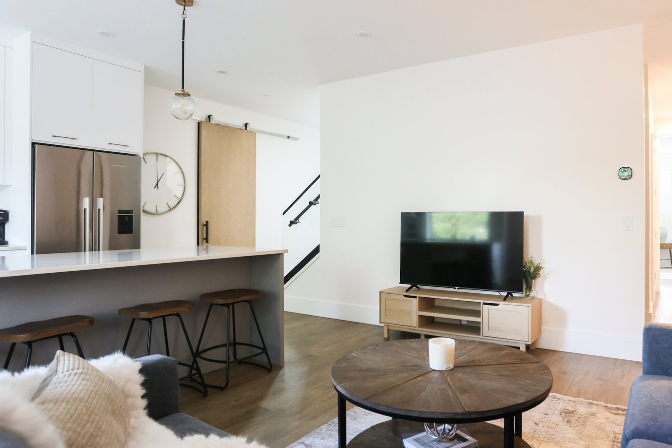 866 Martin Avenue - Photo 4