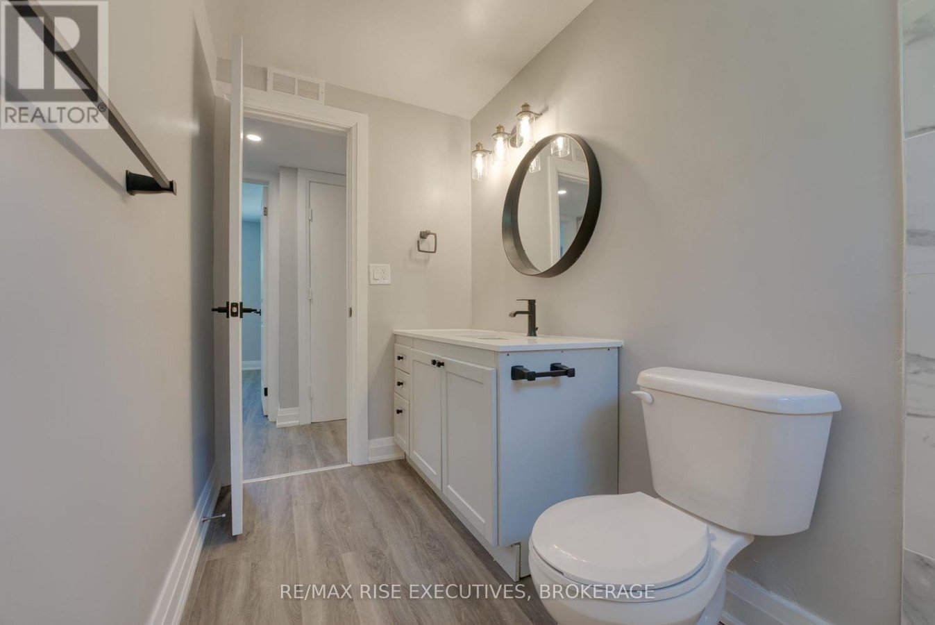 2 - 19 BAKER STREET - Photo 15