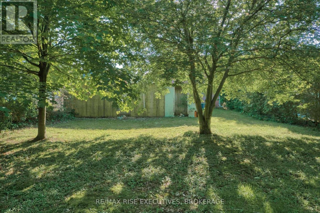 2 - 19 BAKER STREET - Photo 17
