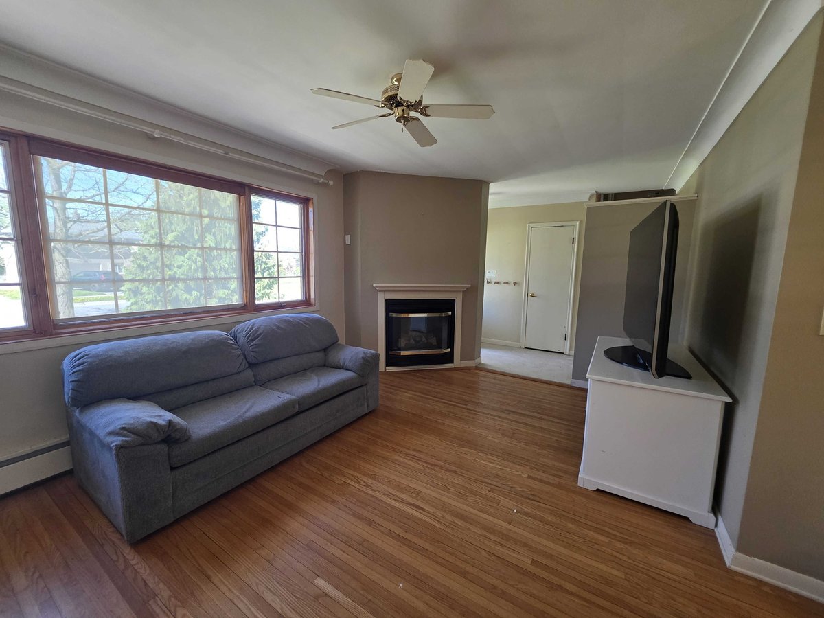 127 Robert Wallace Drive - Photo 2