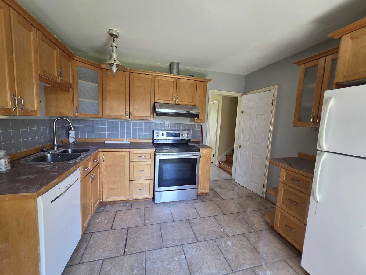 127 Robert Wallace Drive - Photo 4
