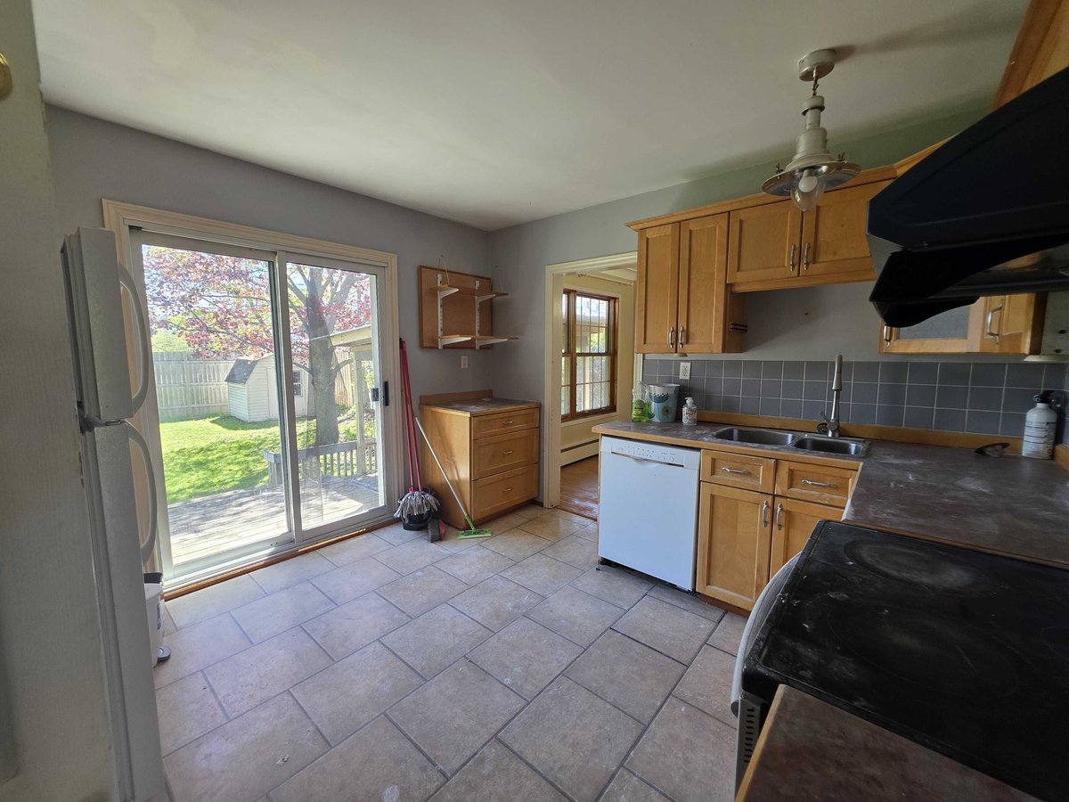 127 Robert Wallace Drive - Photo 3