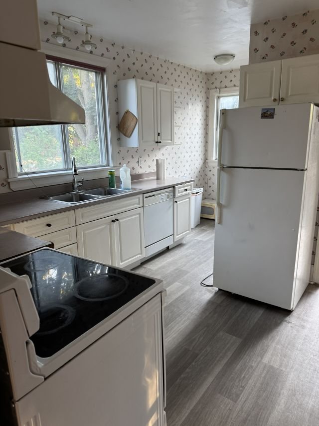 281 Collingwood Street - Photo 5