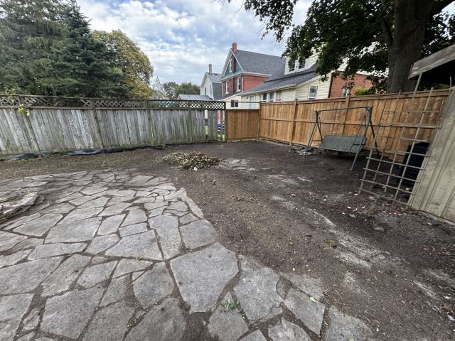 281 Collingwood Street - Photo 12