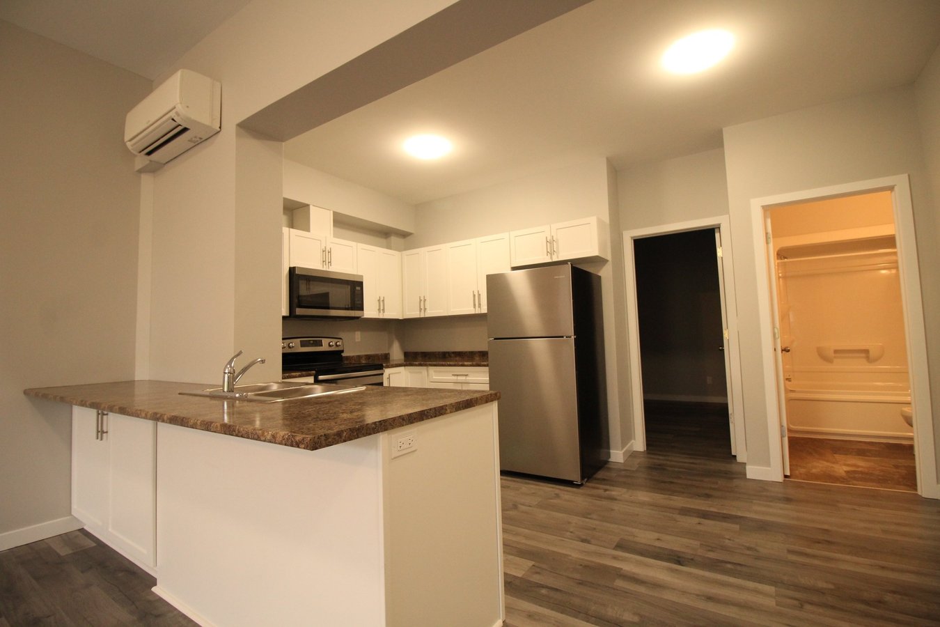 183 Princess Street - Photo 2