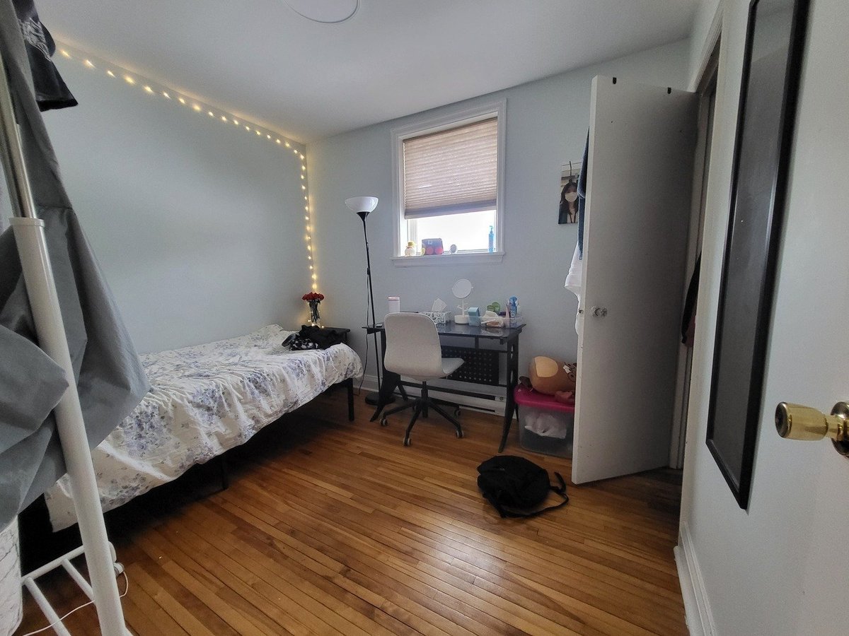 329 College Street - Photo 10