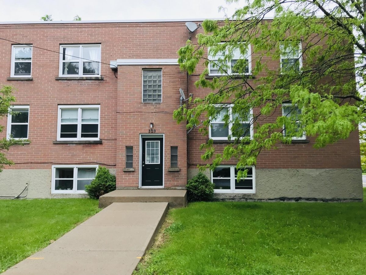 329 College Street - Photo 1
