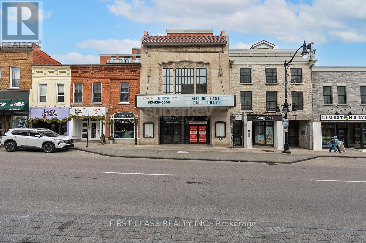 403 - 223 PRINCESS ST STREET N - Photo 1