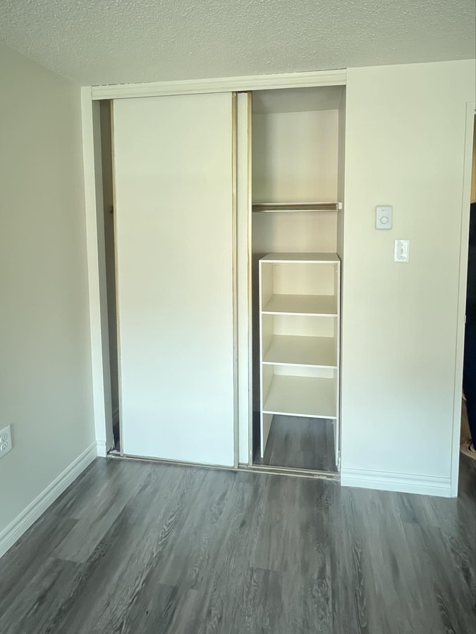 205 Bagot Street - Photo 7