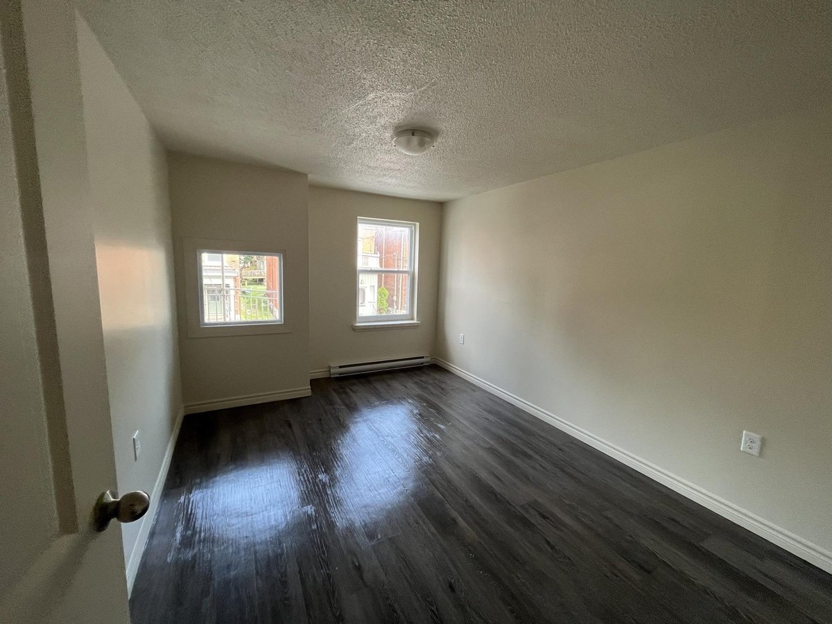 205 Bagot Street - Photo 6