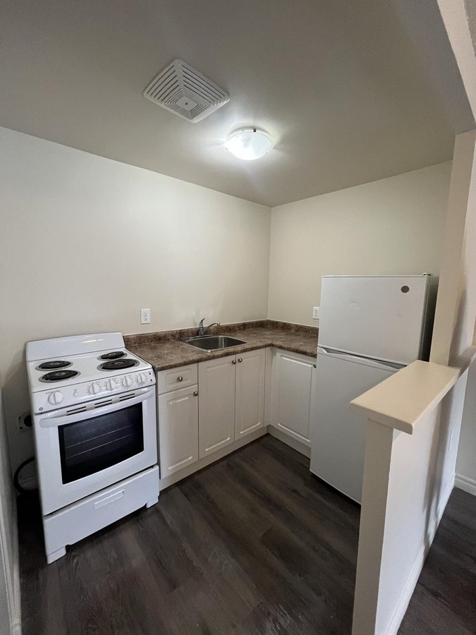 205 Bagot Street - Photo 3