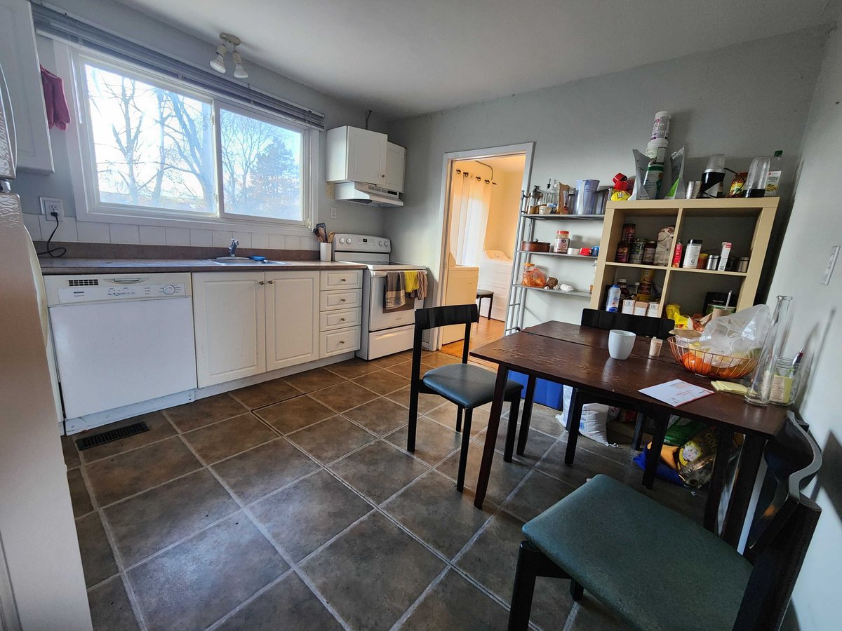 344 Palace Road - Photo 3