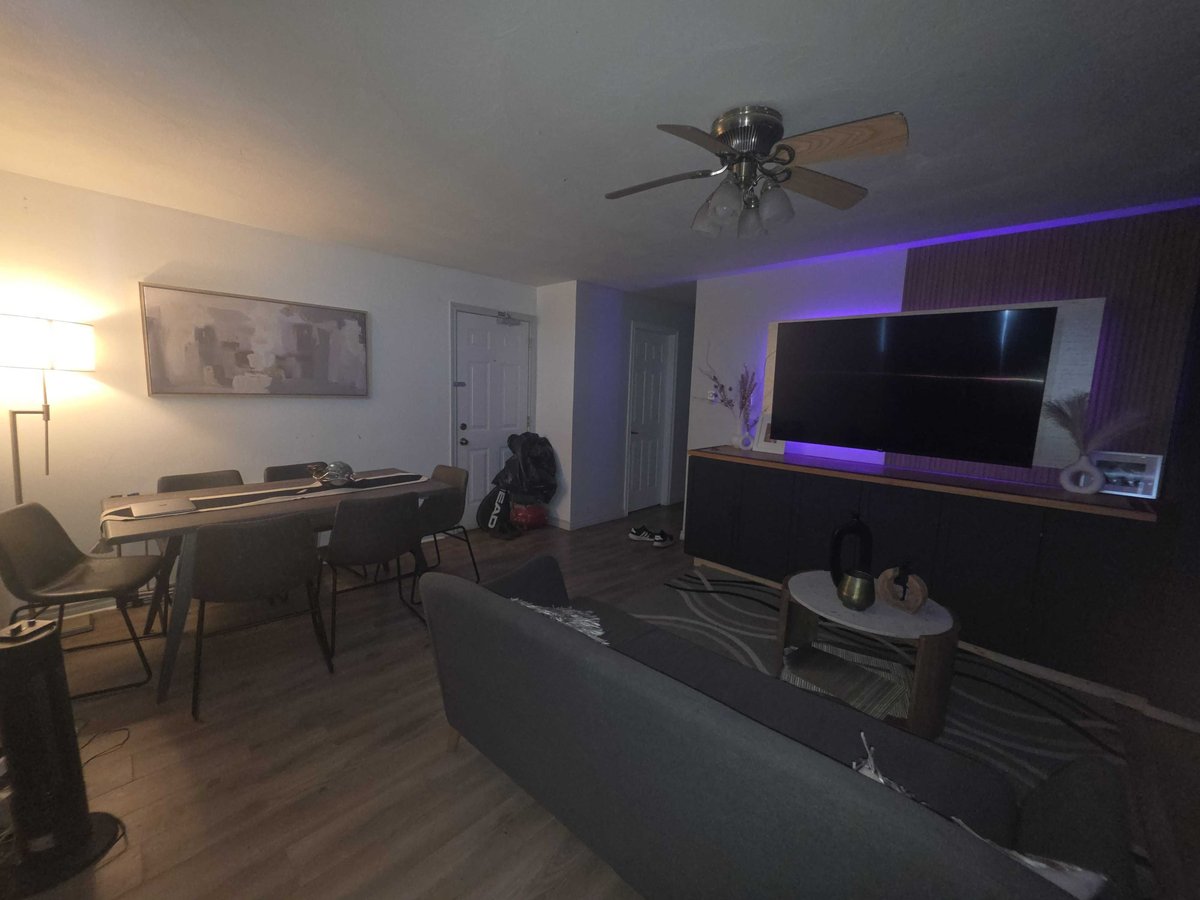 672 Division Street - Photo 3