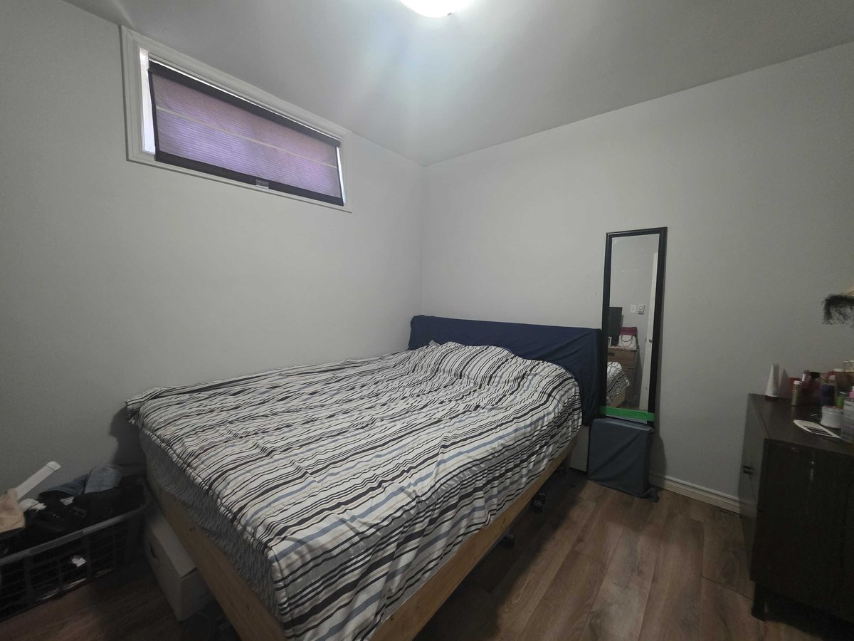 672 Division Street - Photo 6