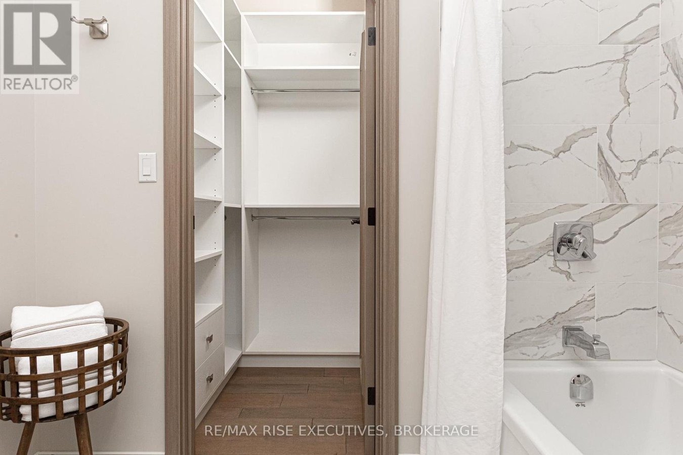 307 - 847 DEVELOPMENT DRIVE - Photo 14