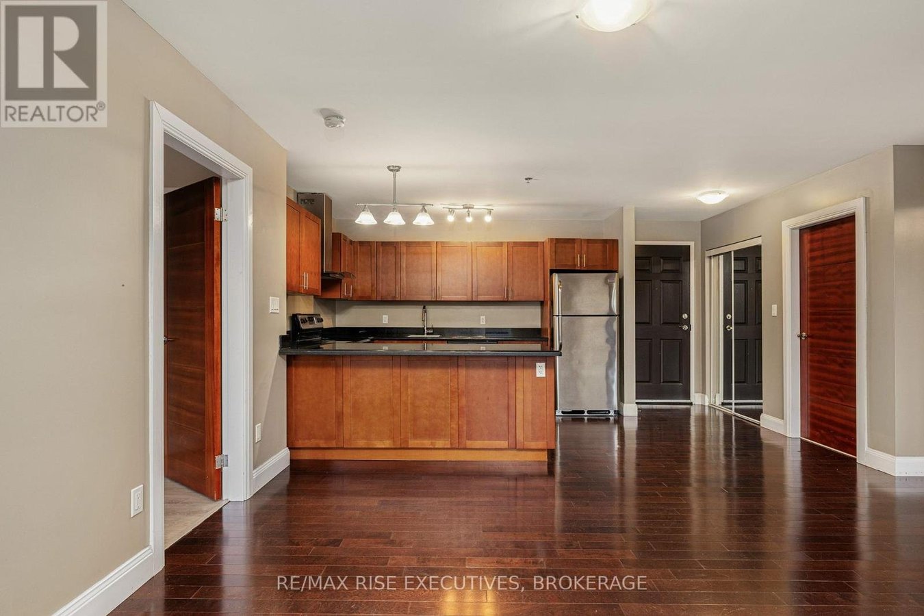 516 - 539 ARMSTRONG ROAD - Photo 7