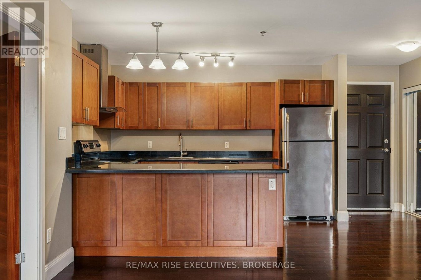 516 - 539 ARMSTRONG ROAD - Photo 8