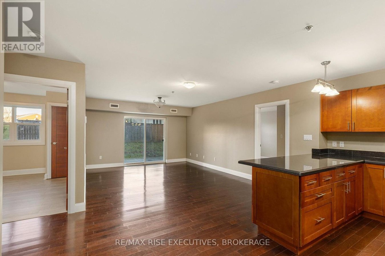 516 - 539 ARMSTRONG ROAD - Photo 12