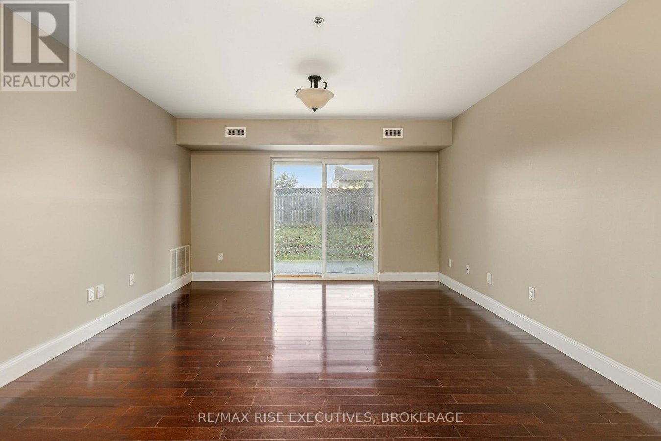 516 - 539 ARMSTRONG ROAD - Photo 14