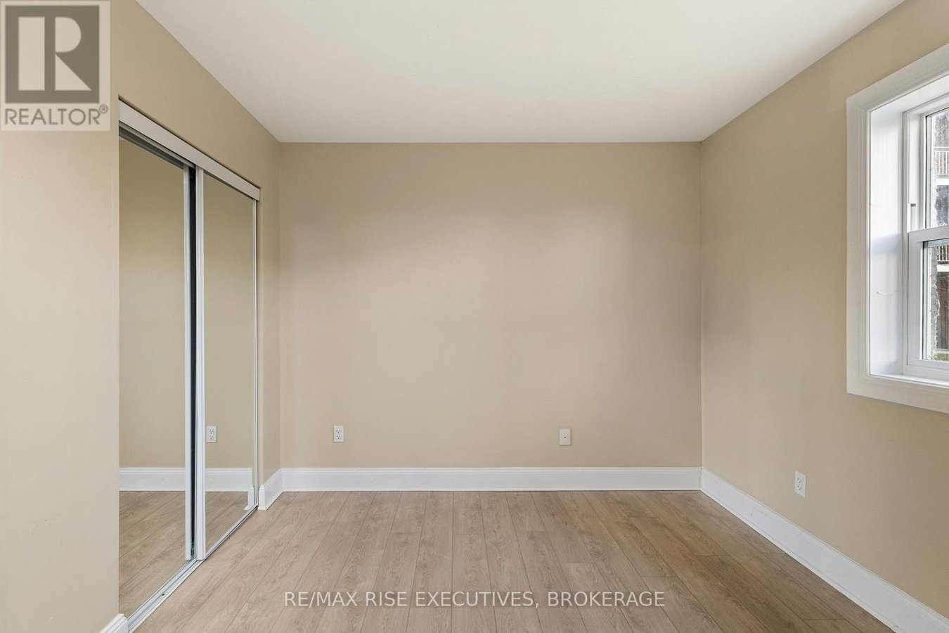 516 - 539 ARMSTRONG ROAD - Photo 21