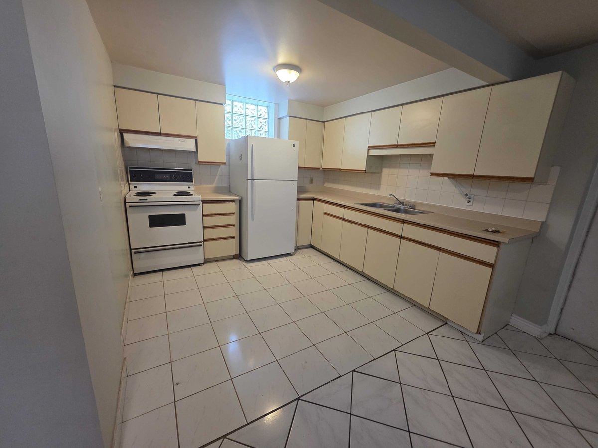 334 University Avenue - Photo 3