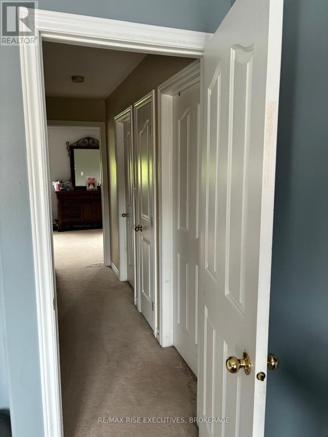 1872 BERRYWOOD CRESCENT - Photo 17