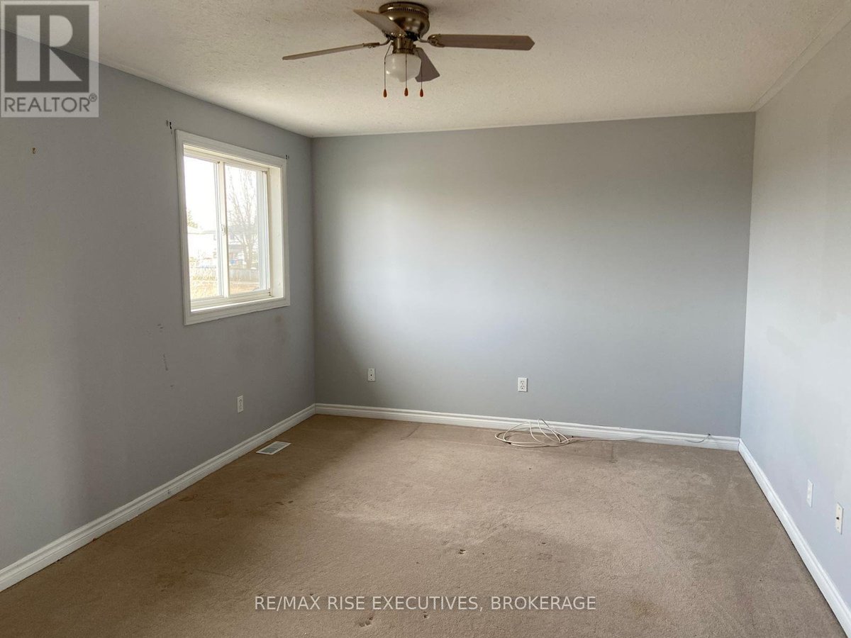 1872 BERRYWOOD CRESCENT - Photo 23