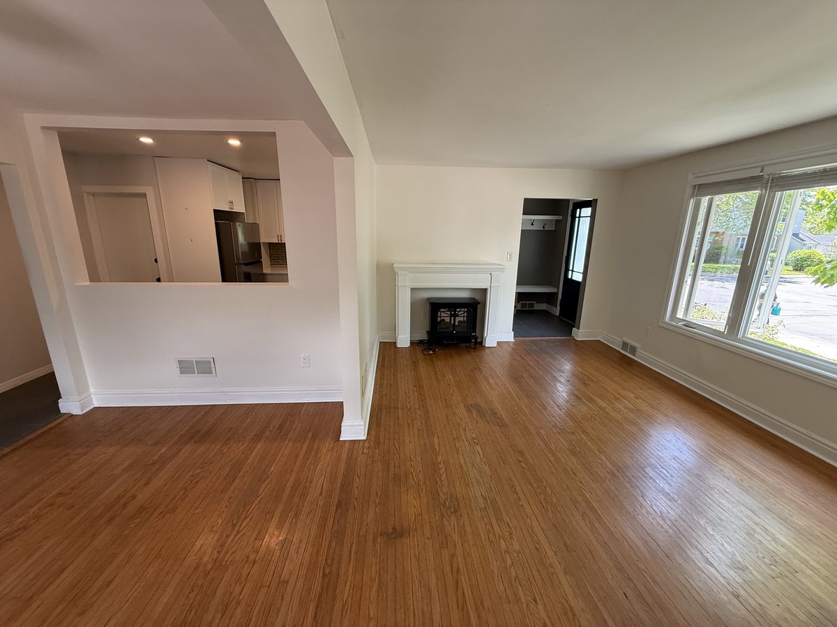 155 Carruthers Avenue - Photo 3