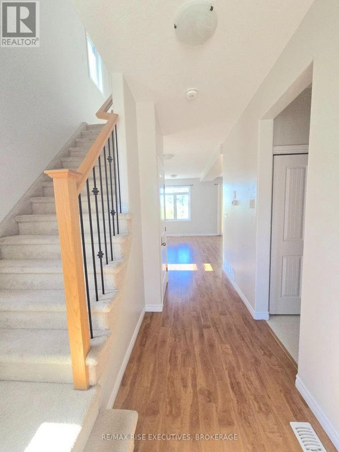 1 - 949 BLOSSOM STREET - Photo 4