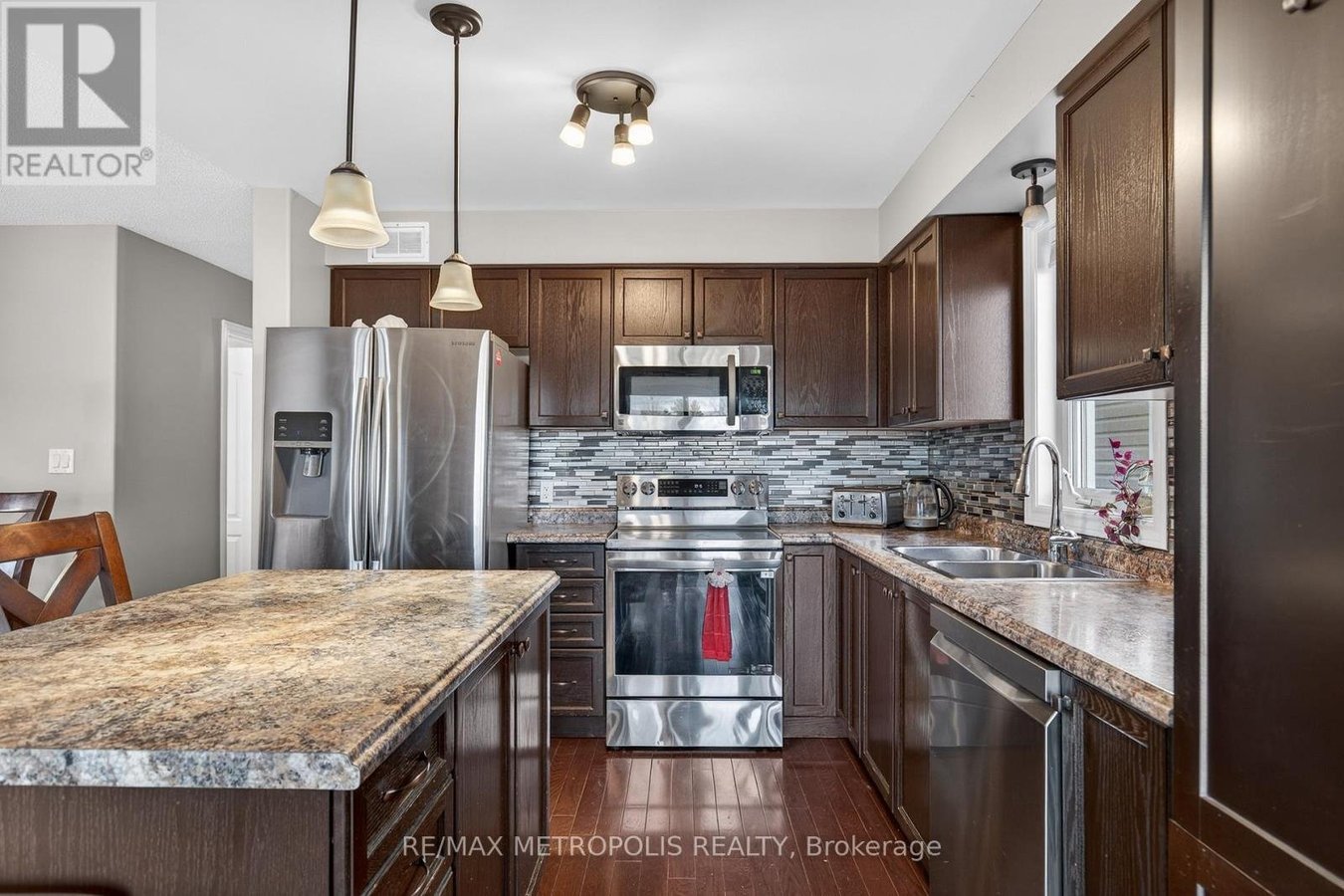 1276 ATKINSON STREET - Photo 8