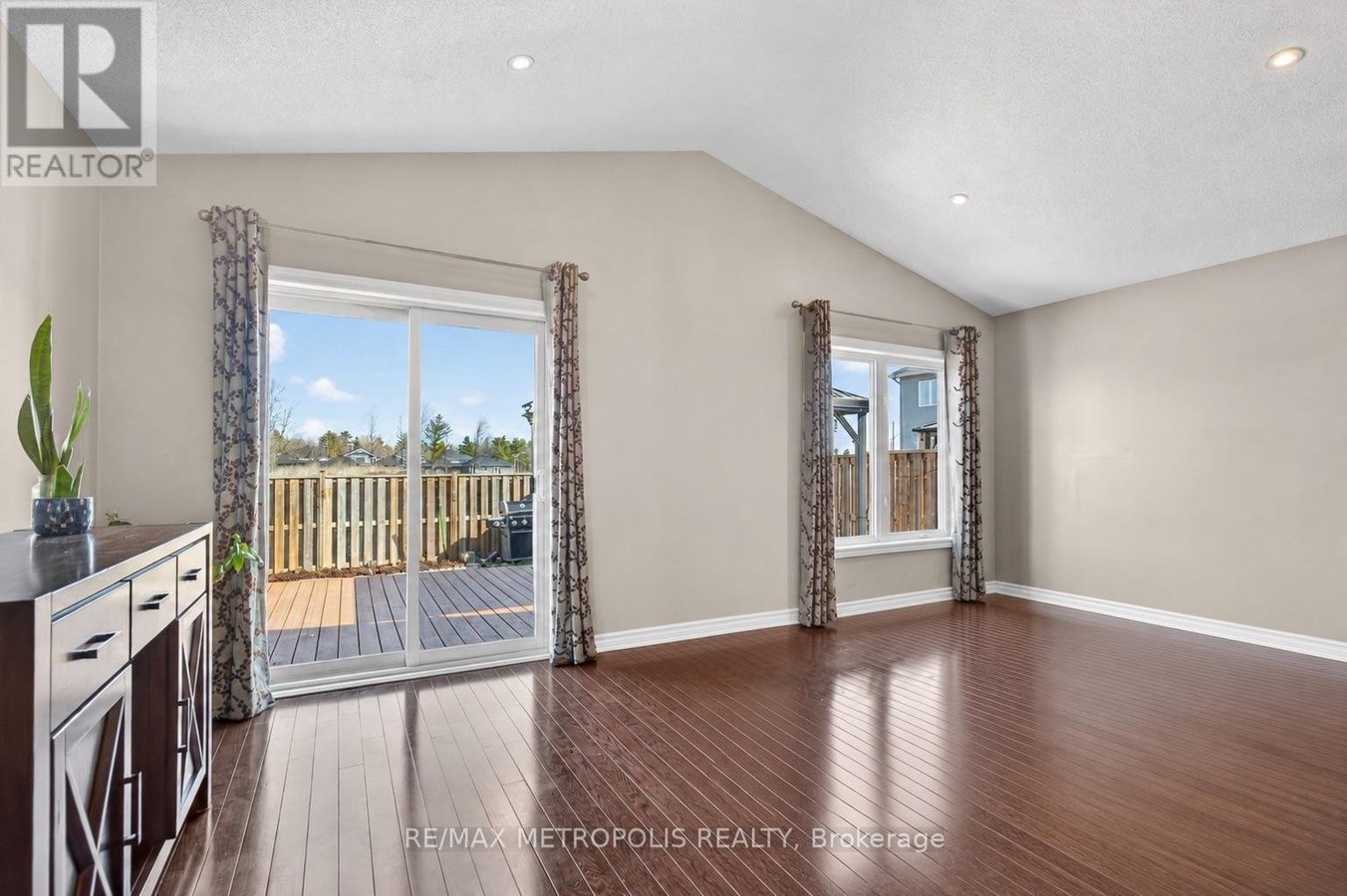 1276 ATKINSON STREET - Photo 11